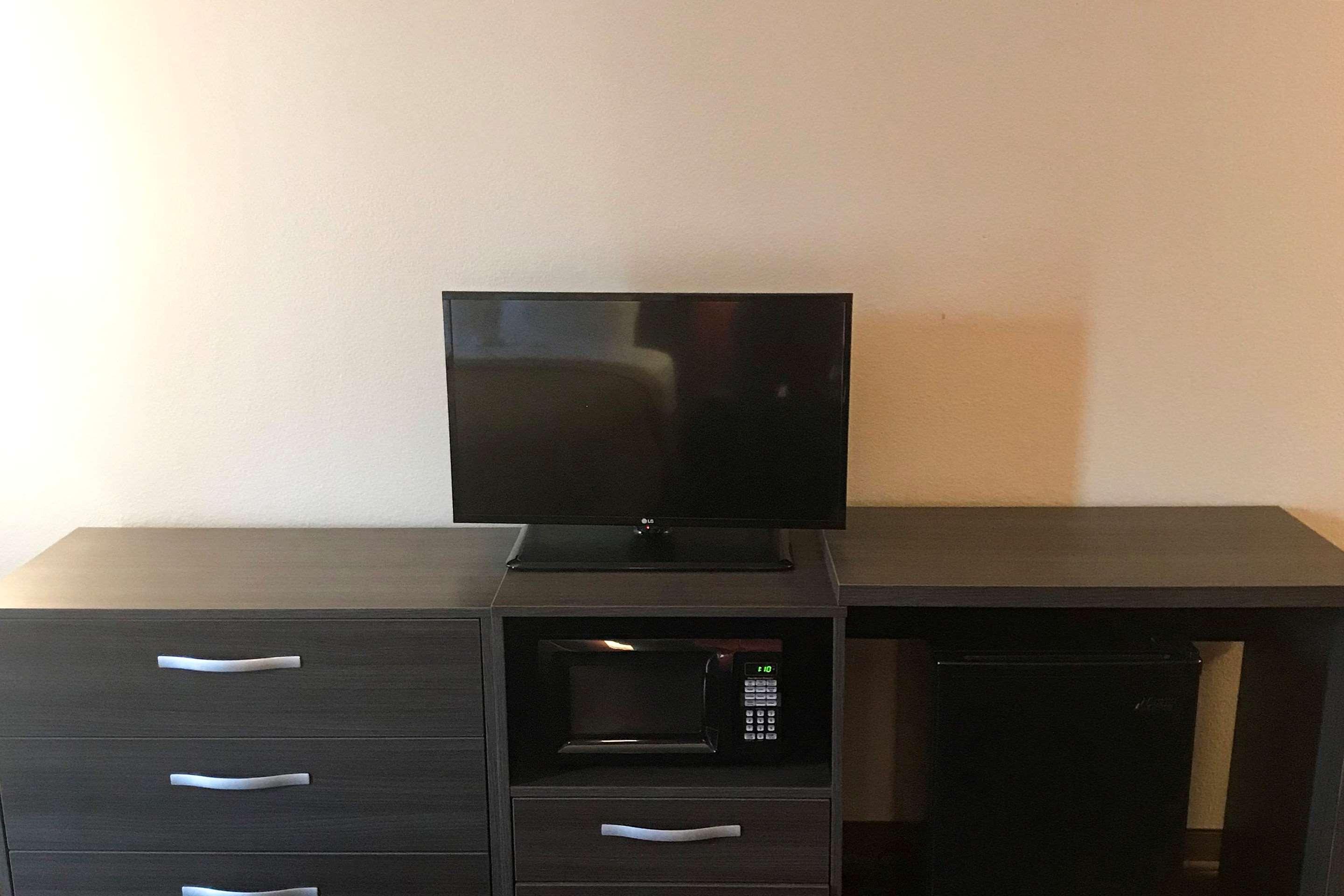 Econo Lodge Mifflintown Bagian luar foto
