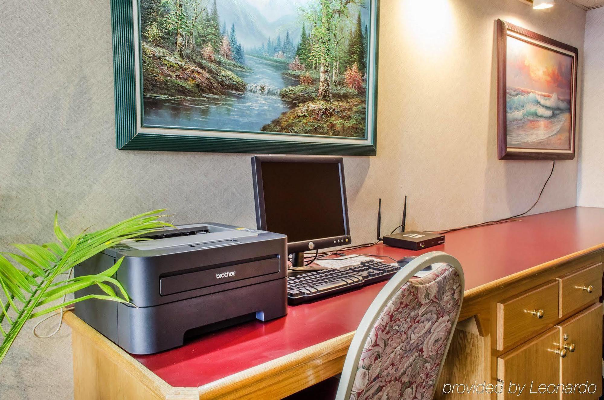 Econo Lodge Mifflintown Bagian luar foto